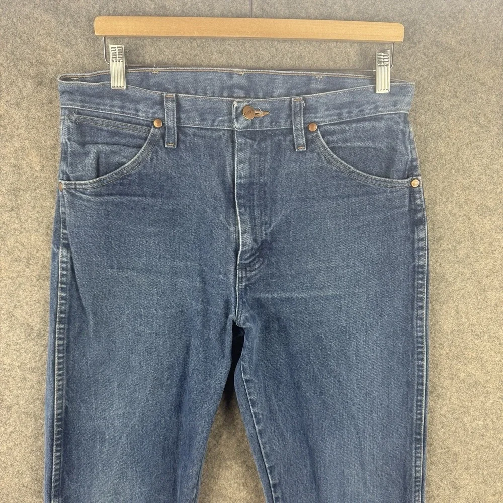 Vintage Wrangler 13MWZ Jeans Mens 33x31 Blue Cowboy Cut Western Rodeo Whiskered